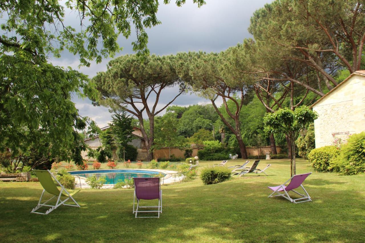 Chateau Rosemont - Grande Maison Familiale Campagne Dans Le Medoc Avec Piscine Et Tennis A 15 Mn Bordeaux Labarde エクステリア 写真