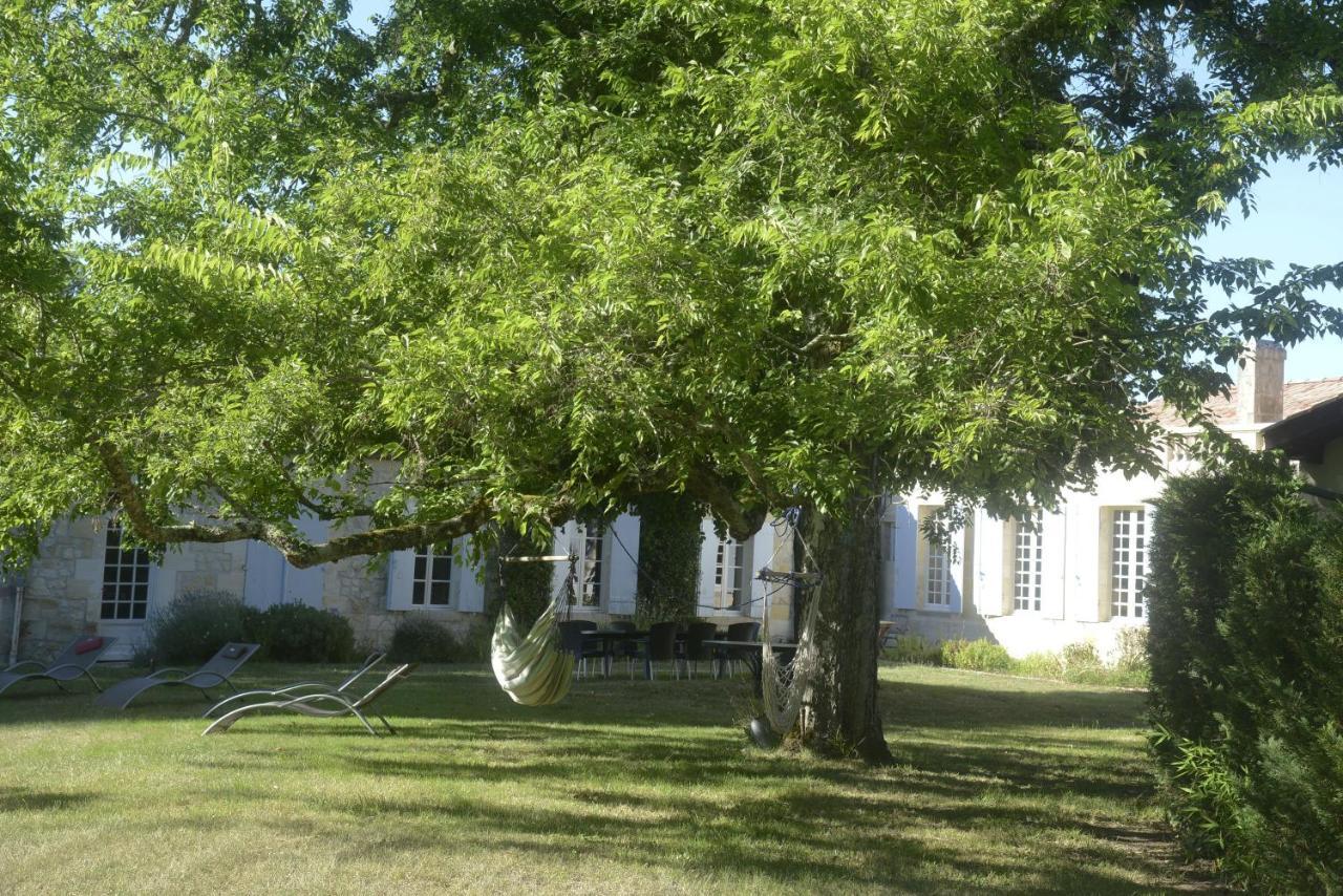 Chateau Rosemont - Grande Maison Familiale Campagne Dans Le Medoc Avec Piscine Et Tennis A 15 Mn Bordeaux Labarde エクステリア 写真