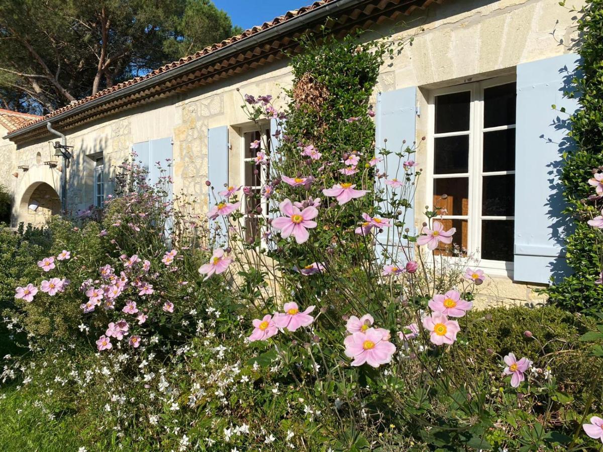 Chateau Rosemont - Grande Maison Familiale Campagne Dans Le Medoc Avec Piscine Et Tennis A 15 Mn Bordeaux Labarde エクステリア 写真
